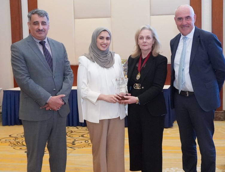 Dr Sara Mohamed Receives Exceptional Youth Award - RCSI Bahrain